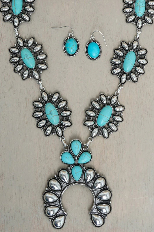 Tipi Turquoise Necklace Set