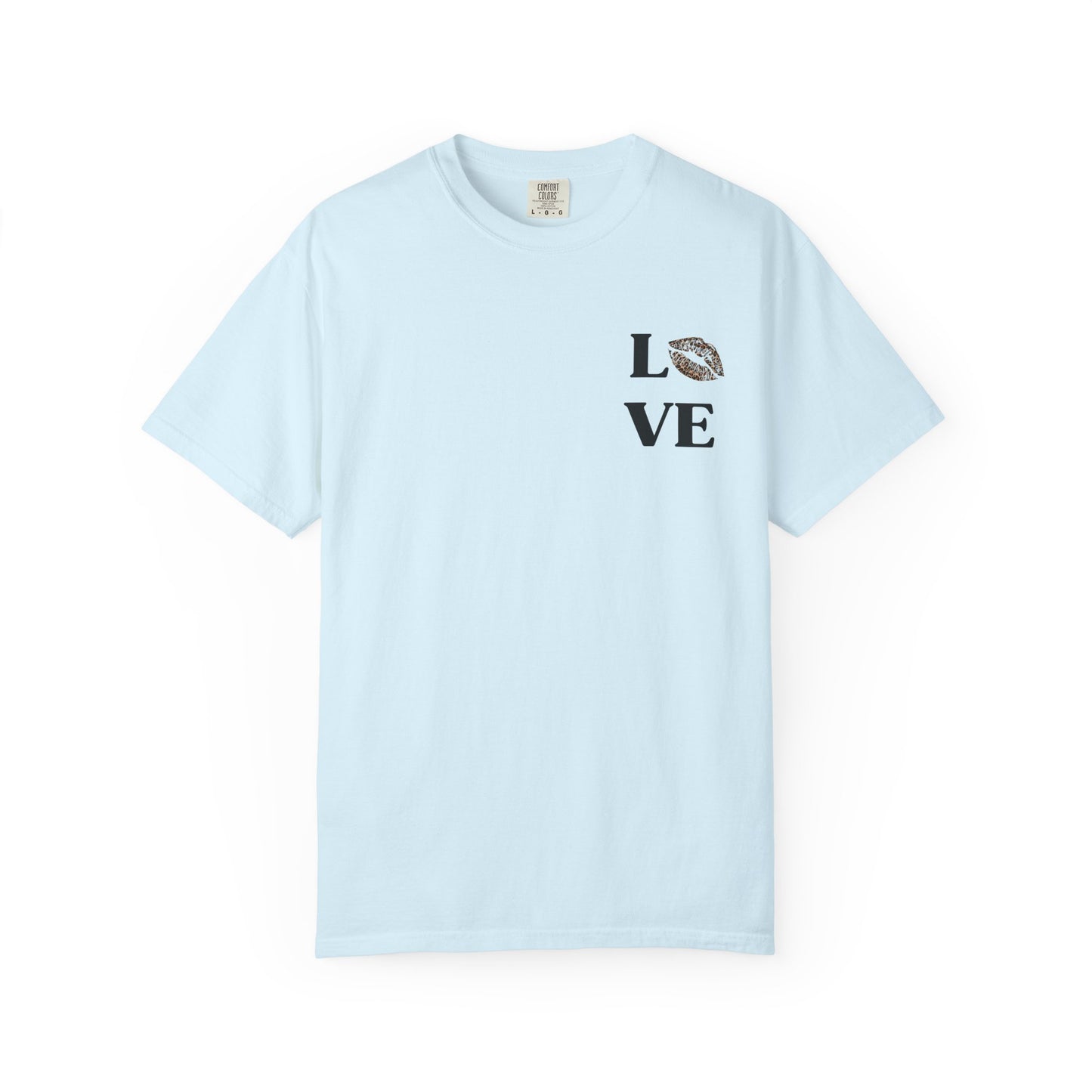 LOVE Leopard Kiss Graphic T‑Shirt — Retro Casino & Disco Chest Print